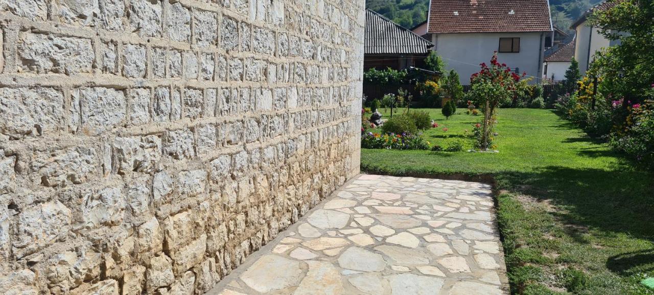 Stone Tower Hotel Plav Exterior foto